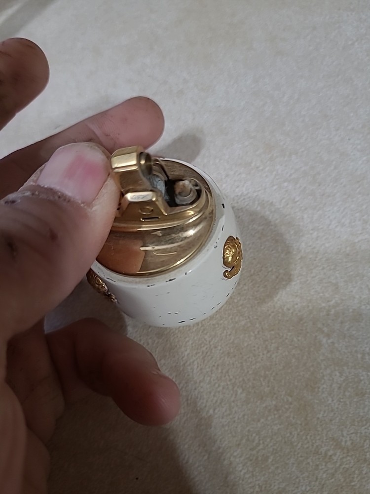 VTG Ronson Cupid Cherub Table Lighter