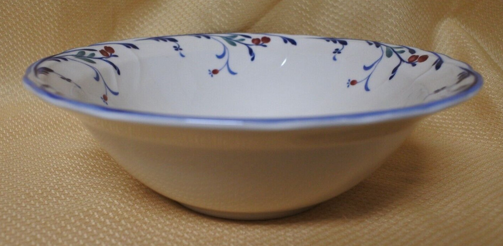EPOCH BERRY GROVE Serving Bowl