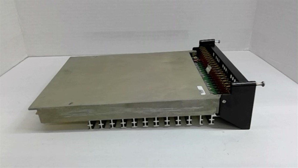 Gould B233-501 24 VDC Input Module