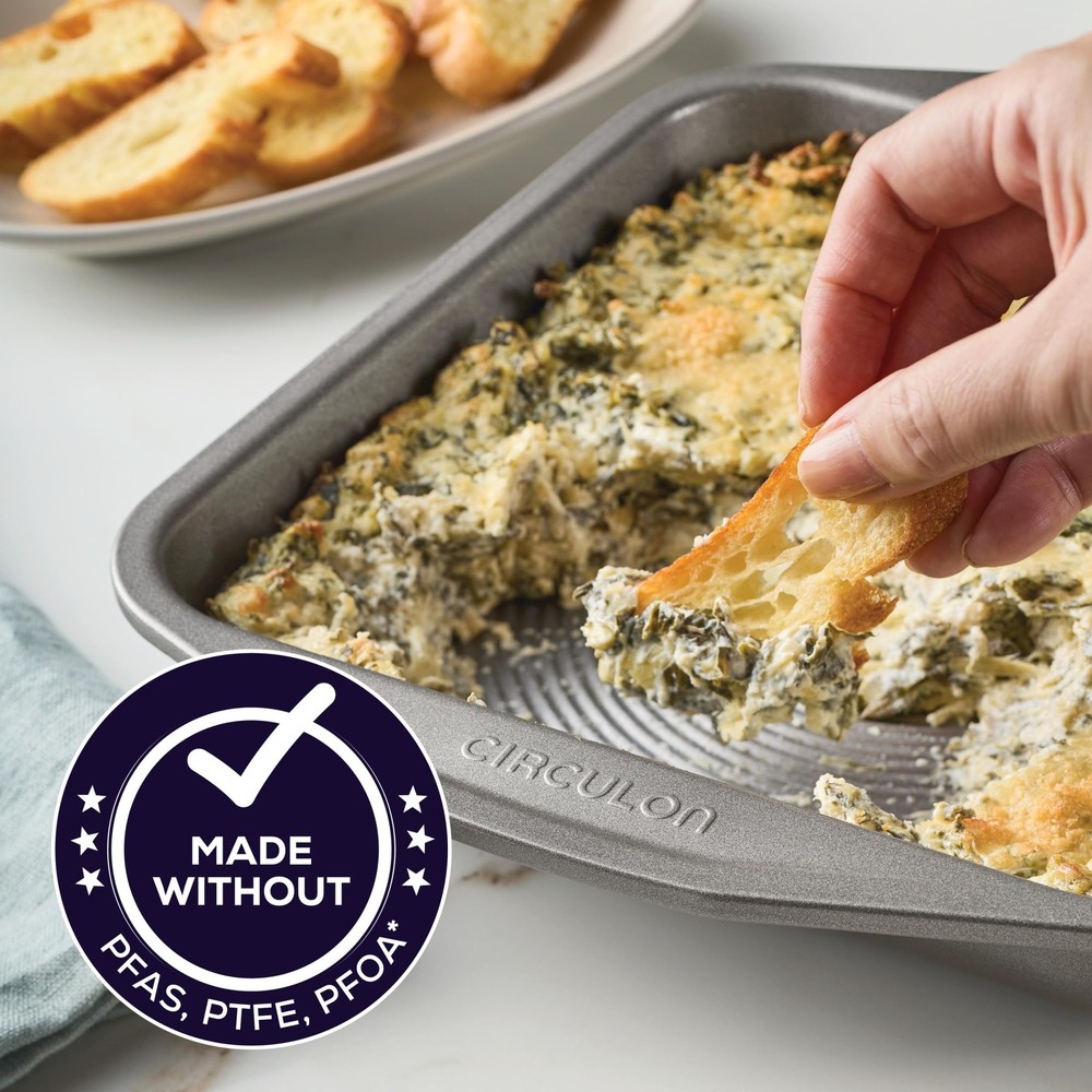 Circulon Nonstick Bakeware 9-Inch Square Cake Pan
