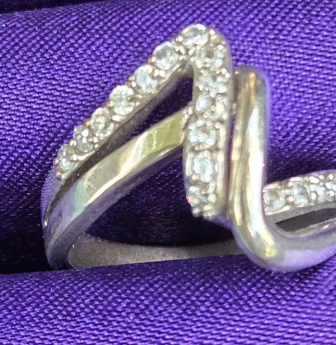 Complex Silvertone Ring Split Double Band Plain & Clear Stones Sz 10 Signed JCI