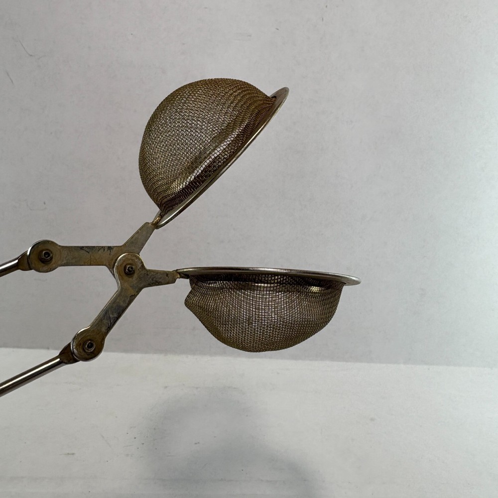 Vtg Metal Mesh Tea Strainer Infuser Hinge Spring Squeeze Opening