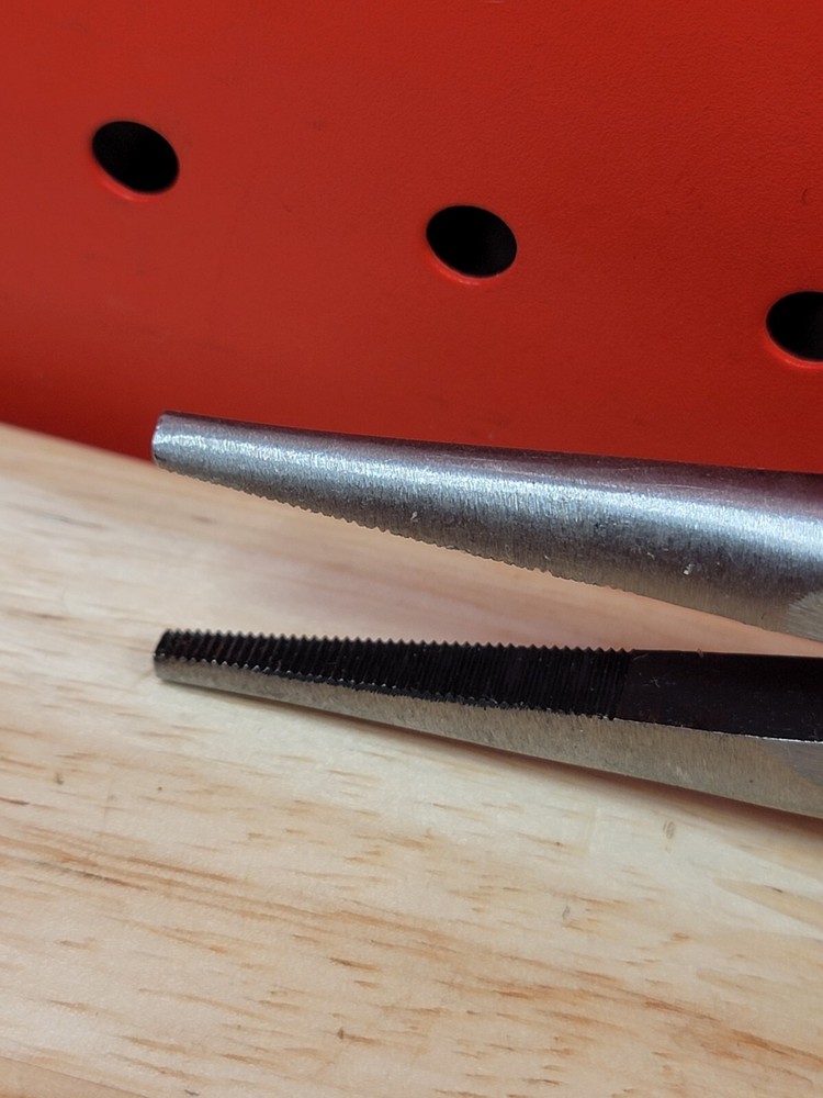 Mac Tools NICE P301731 11” Long Spring Loaded ORANGE Handle Needle Nose Pliers