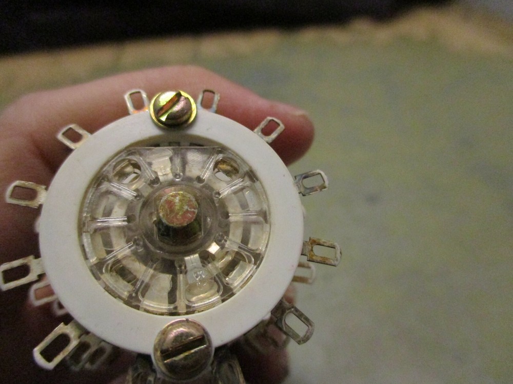 CTS electronic components T232 8 pole 5 position shorting rotary switch [4*E-27]