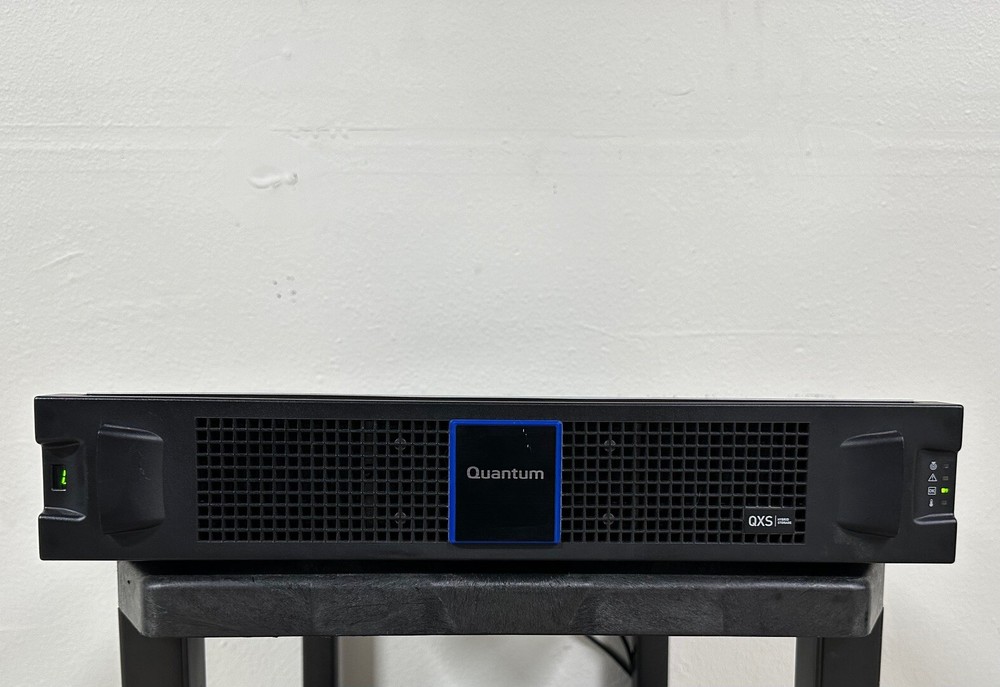 Quantum QXS 24-bay SAS disk array w/ Dual 3-07364-01 Quantum SAS SAN Controller