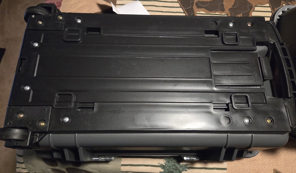 Surelock Security Renegade 22" Wheeled Waterproof Case