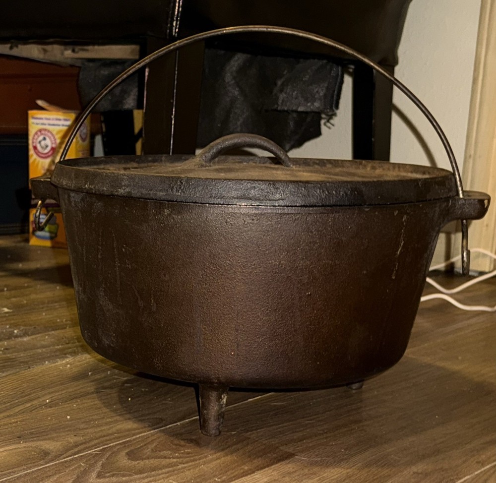 Vintage Cast Iron Three-Legged Pot with Lid And Handle #12