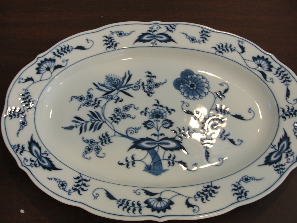 BLUE DANUDE BLUE ONION OVAL PLATTER 13 3/8"