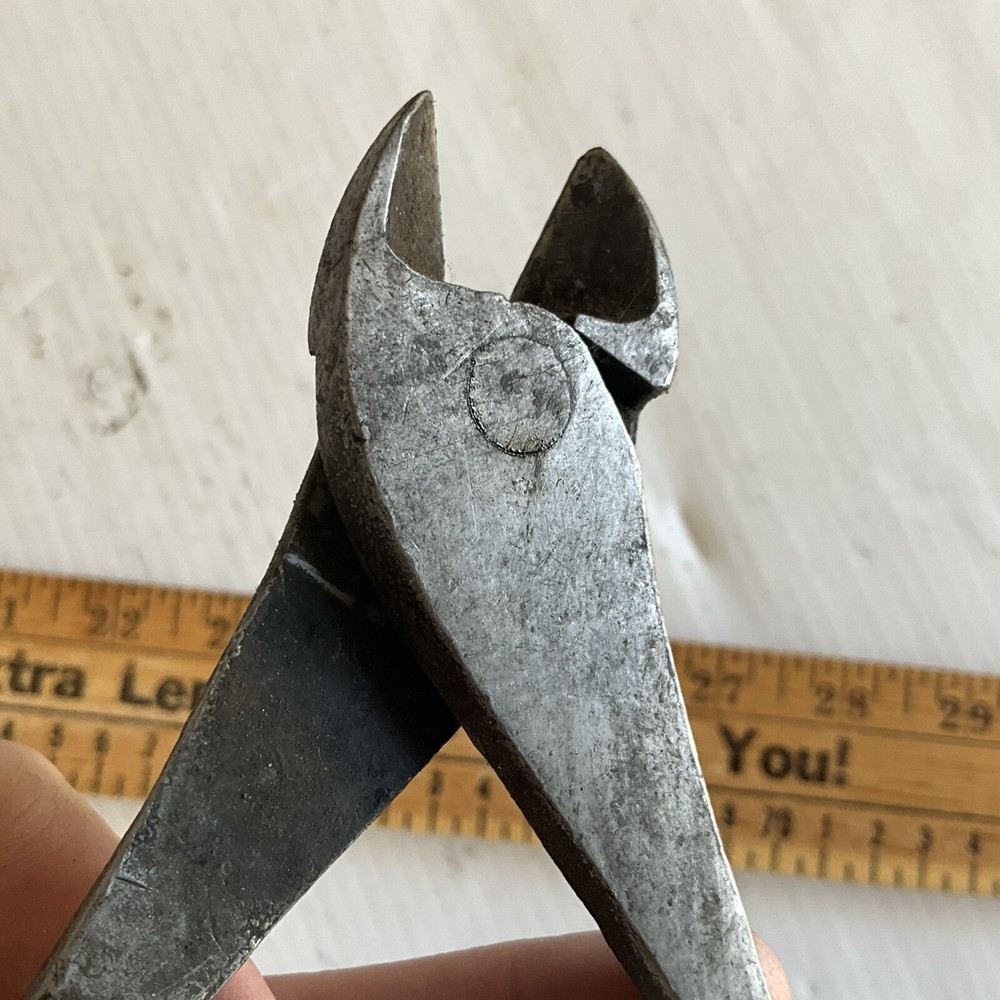 Vintage Diagonal Cutting Cutter Pliers Wire Side Tool