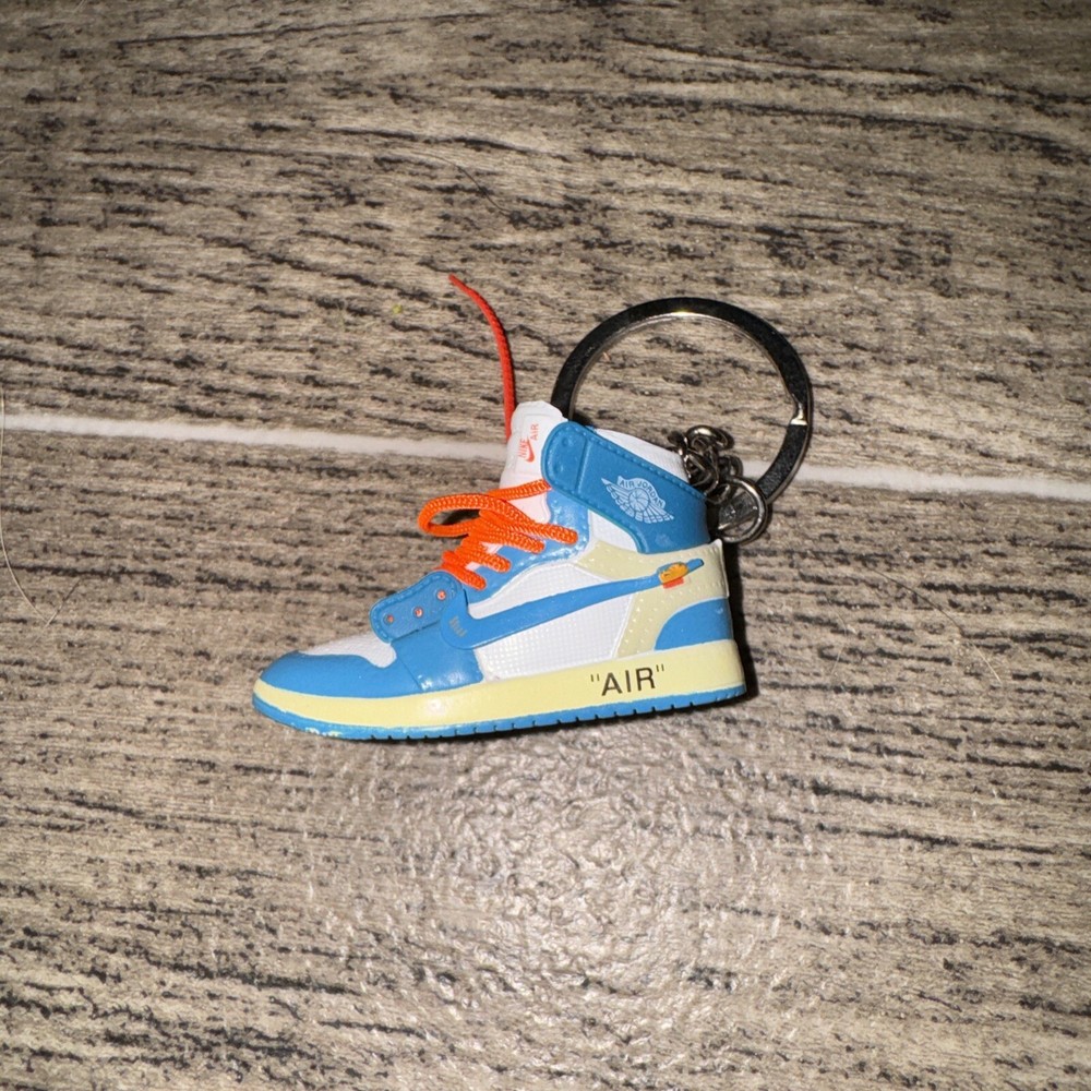 OFF-WHITE Jordan 1 UNC Keychain