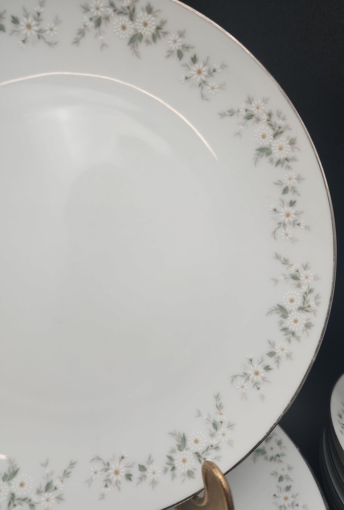 27 Pieces NORITAKE china "ANNABELLE" 6856 pattern "BEAUTIFUL"