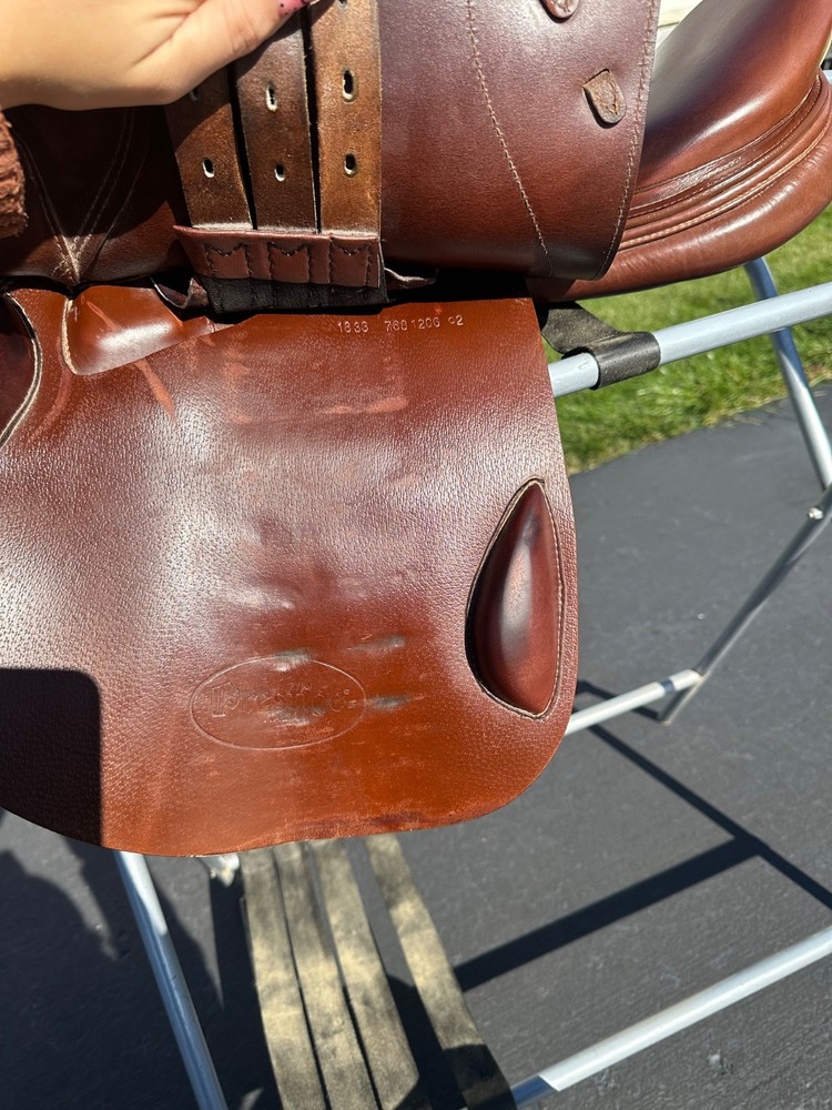 Prestige Close Contact Jumping Saddle 18”