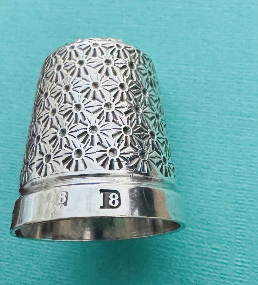 Silver Antique Thimble