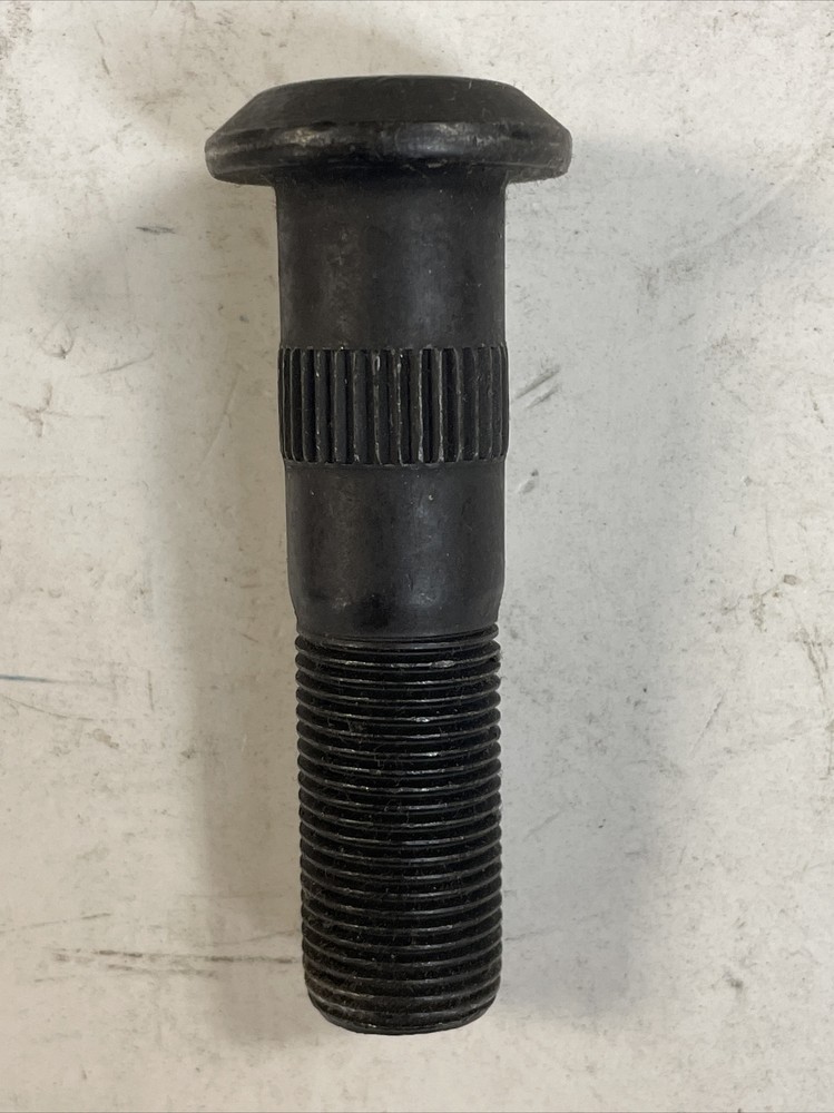 TDA R008947L MERITOR STUD - LEFT HAND
