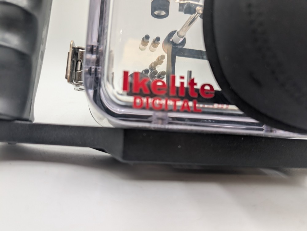 Ikelite Underwater Camera Housing 21263