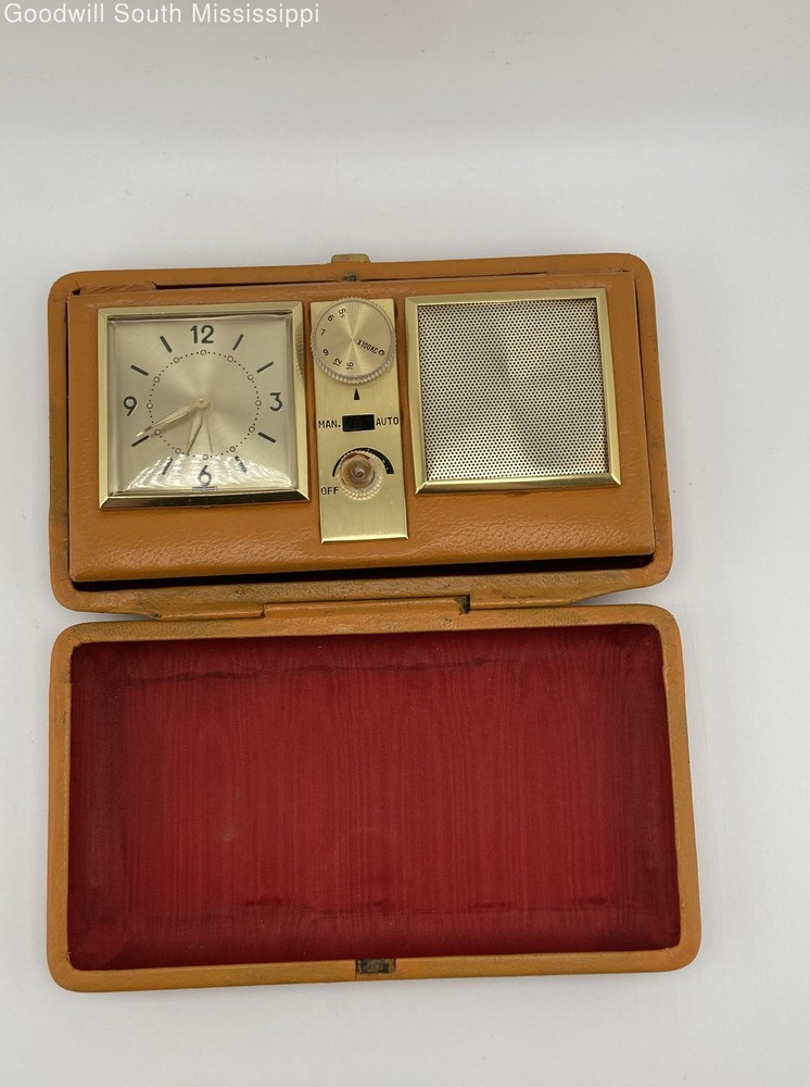 Vintage Clock/radio