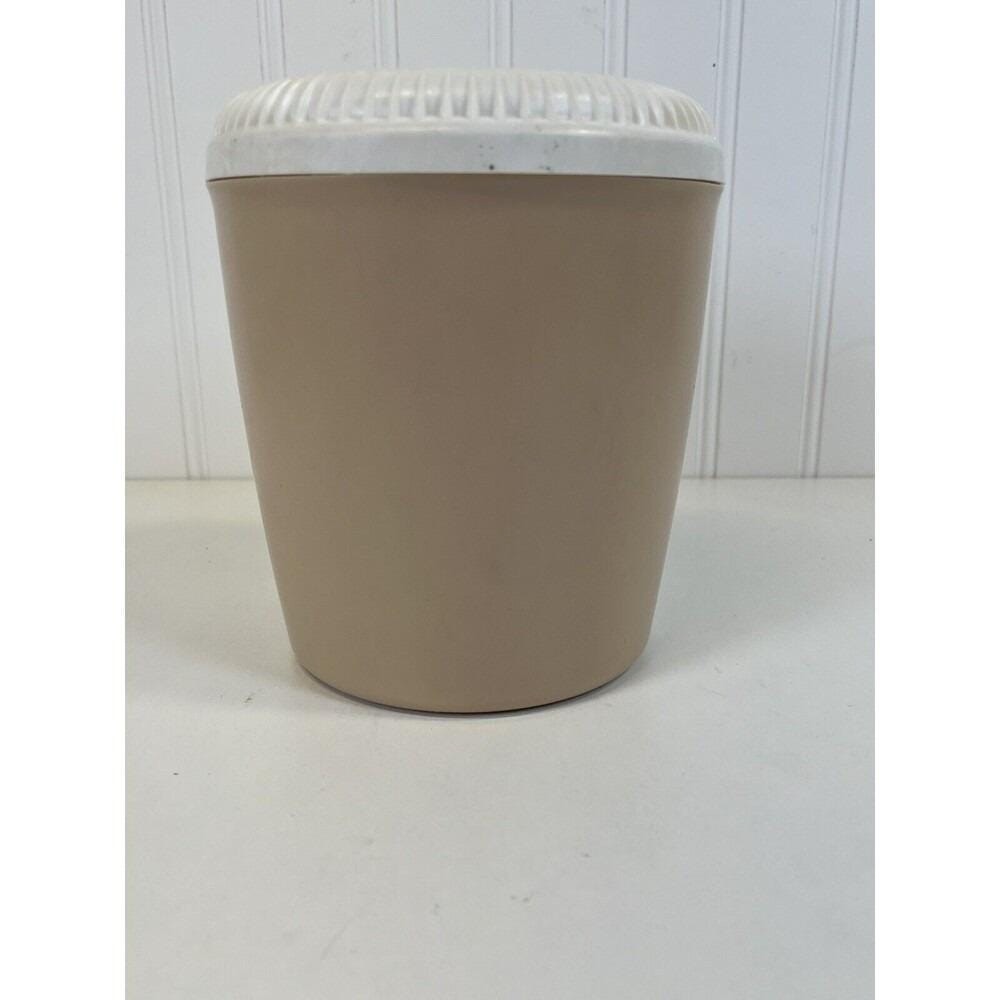 Retro Vtg Kitchen Tea Storage Container. Part of a Stackable Nest Set. Plastic