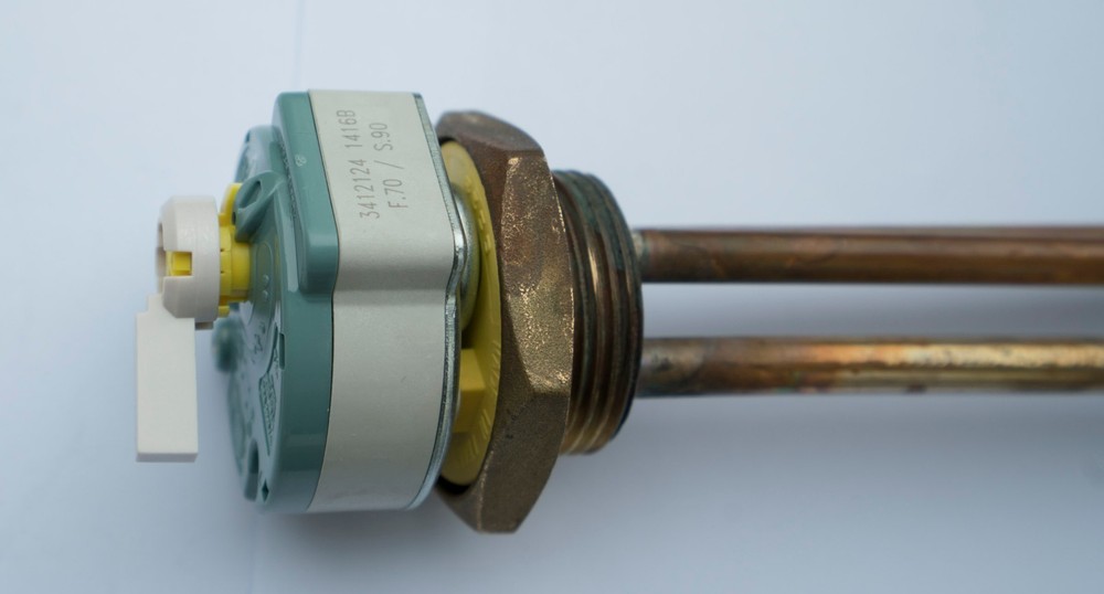 HOT WATER Solar TANK HEATING ELEMENT 3000W 1 1/4" BSP WITH ROD THERMOSTAT RTS