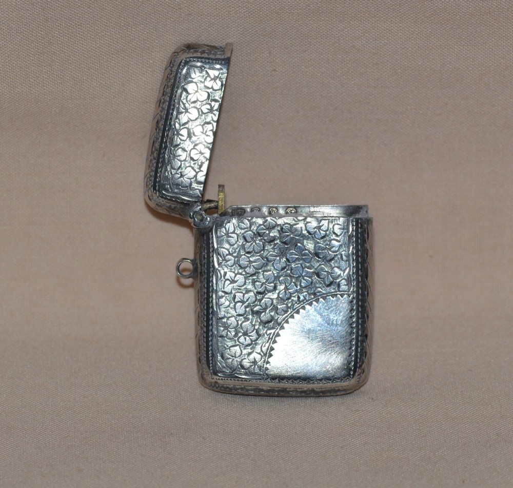 Victorian 1886 John Gammage Solid Birmingham Silver Vesta Case