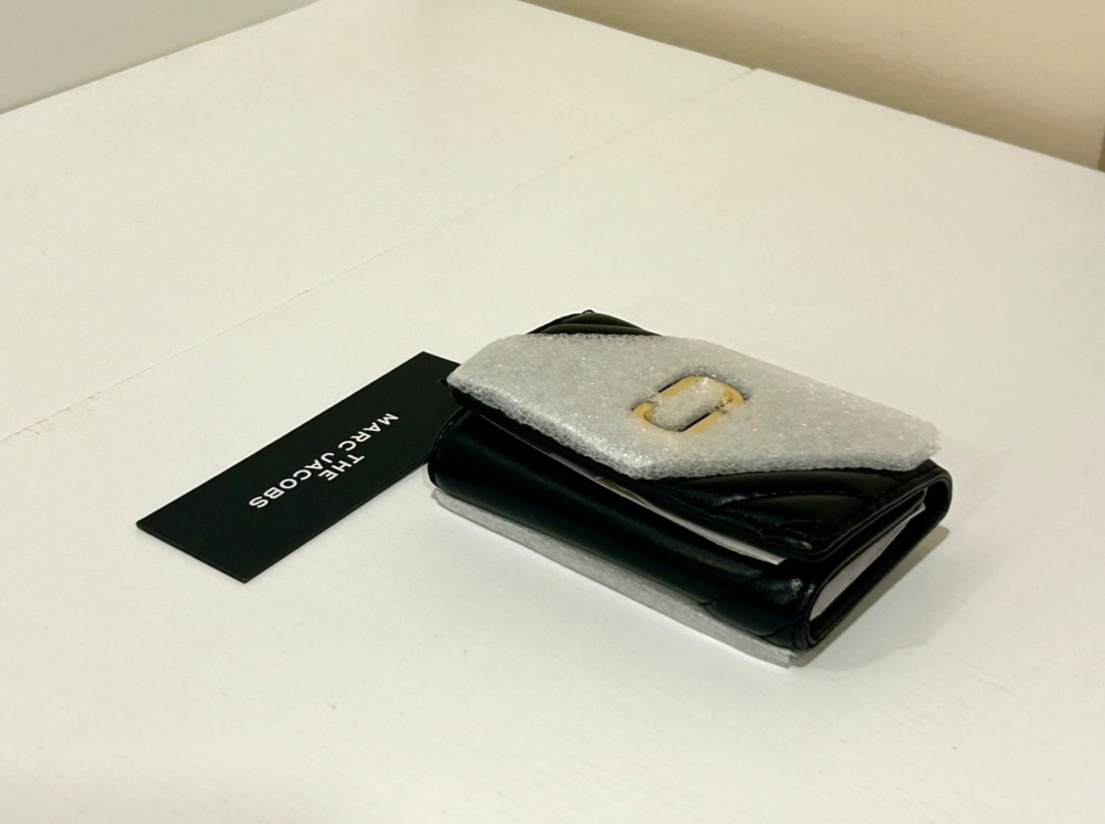 MARC JACOBS Double J Logo Key Case Black Leather - NEW