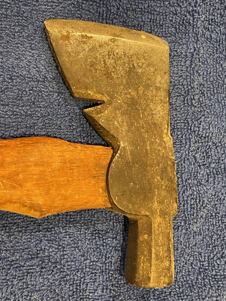 Vintage KELLY AXE TOOL Co Roofing Hatchet Hammer Combo Nail Puller