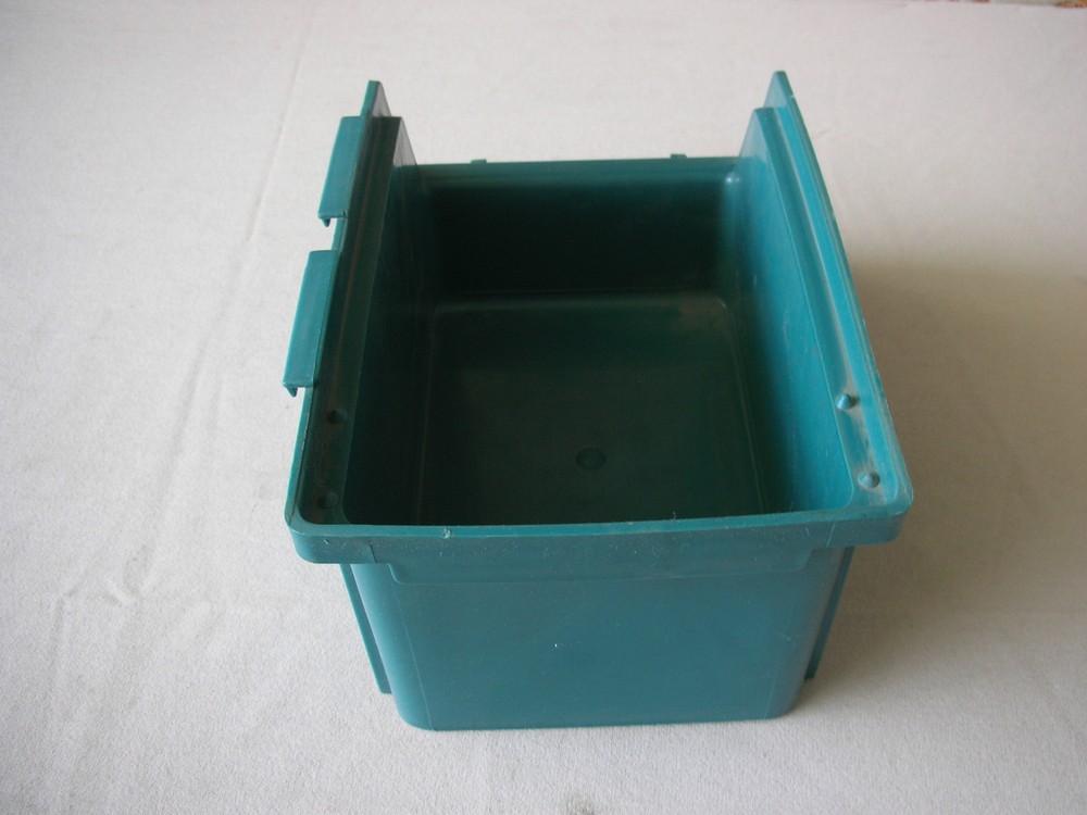 Alfa 3 Alfredo Martini Wolf Mouth Container