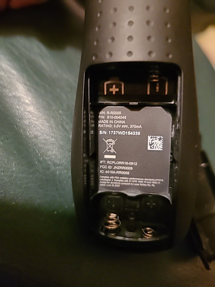 Logitech R400 Laser Presentation Remote - Black