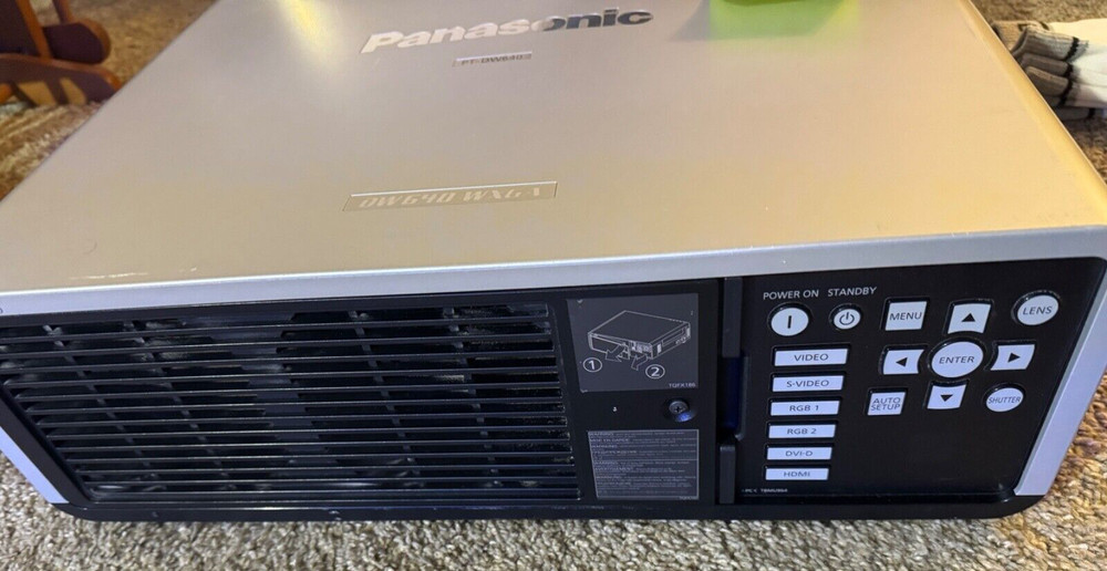 PANASONIC PT-DW640US PROJECTOR 7250 LAMP HOURS