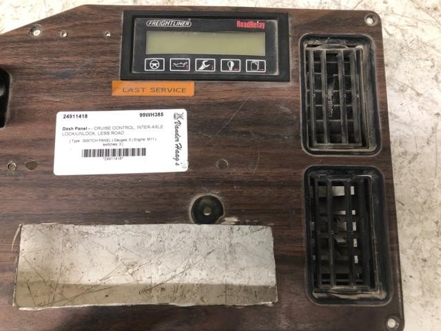 1988-2004 Freightliner FLD120 GAUGE AND SWITCH Dash Panel - Used