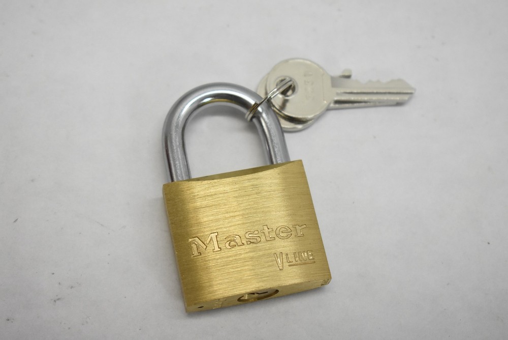 Master Lock Solid Brass Padlock V Line Keyed with 2 Keys Small Lock New Open Box