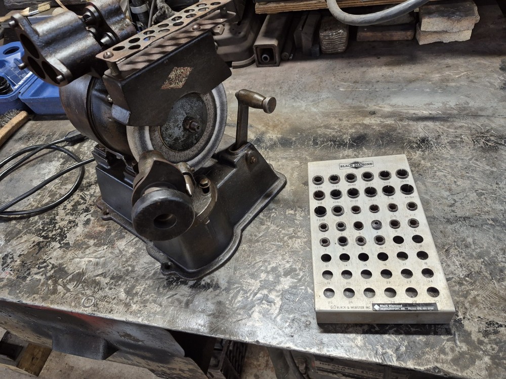 Black Diamond Drill Grinder Size 3 With 28 Collets