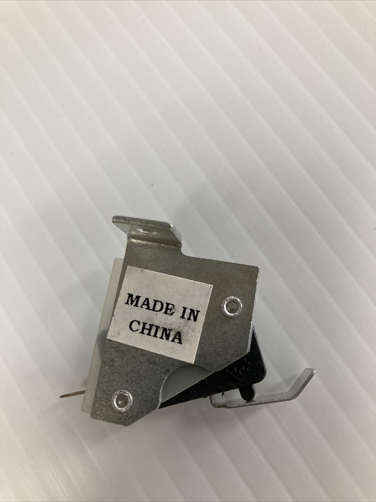 Eureka/Electrolux/Sanitaire Micro Switch With Bracket SC9180 For Vacuum