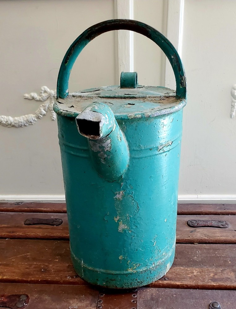 Vintage Galvanized Steel Rustic Watering Can
