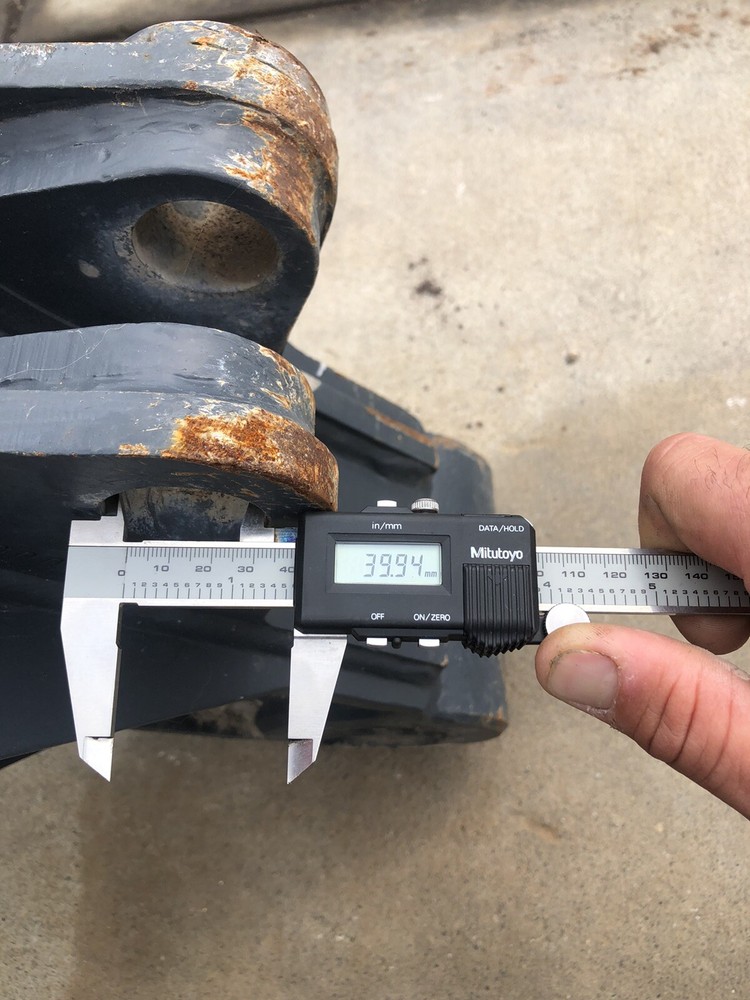 Excavator Clamshell Grapple Replacement Parts