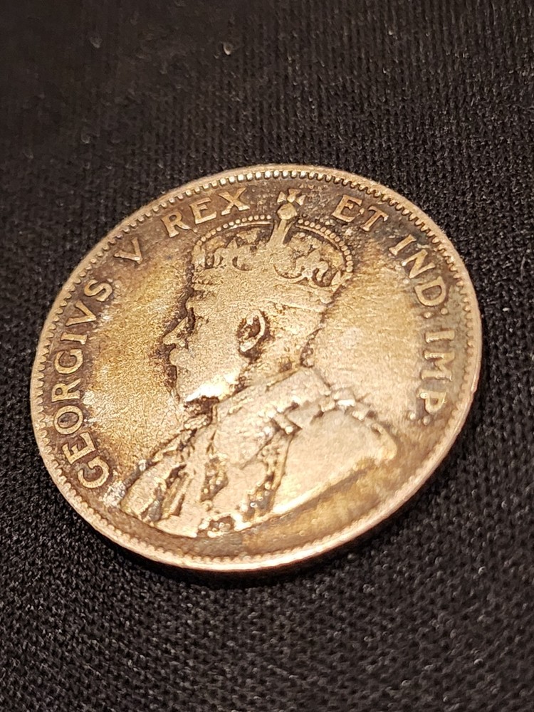 1911 Canada 25 Cents Silver Coin