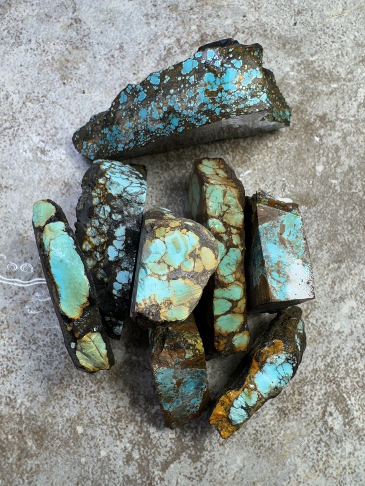 Natural Hubei turquoise mixed mine