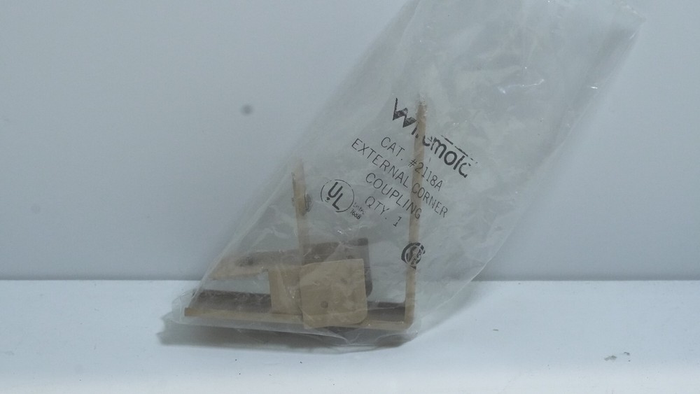 Wiremold 2118A Steel External Corner Coupling