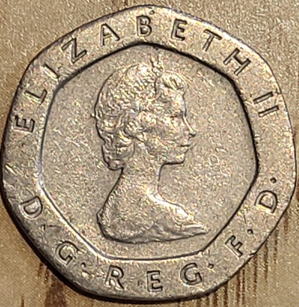 1982 Great Britain 20 Pence Coin N36