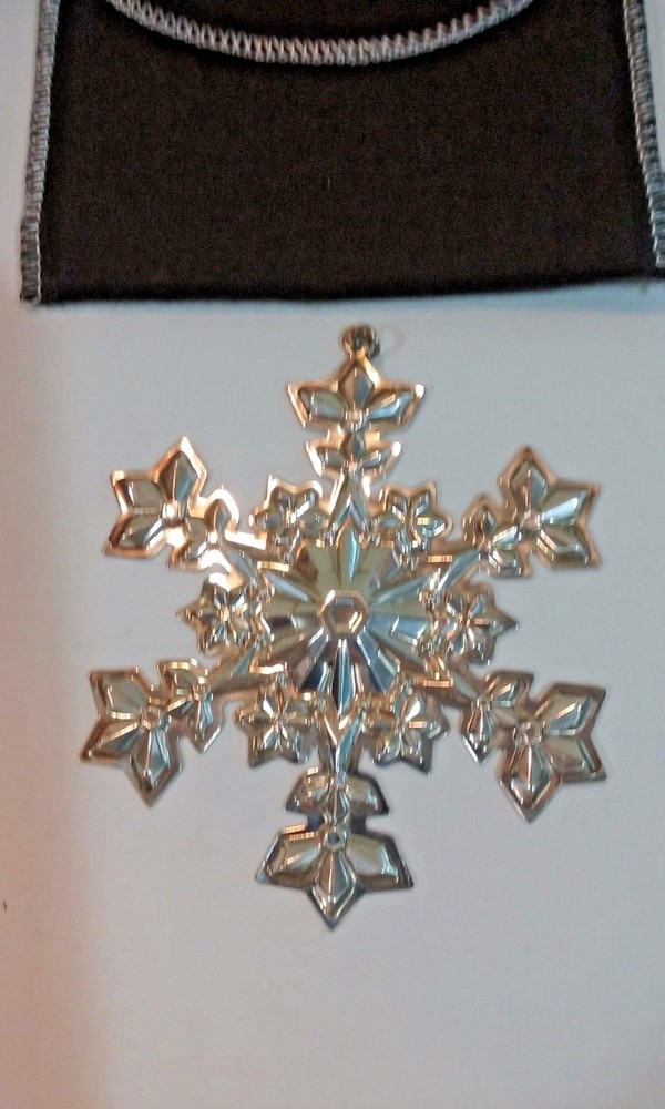 Gorham Sterling Snowflake 2000 31st in the series