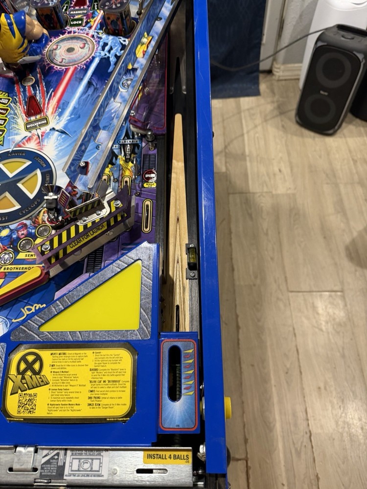 pinball machine Xmen Le Wolverine, extremely Rare