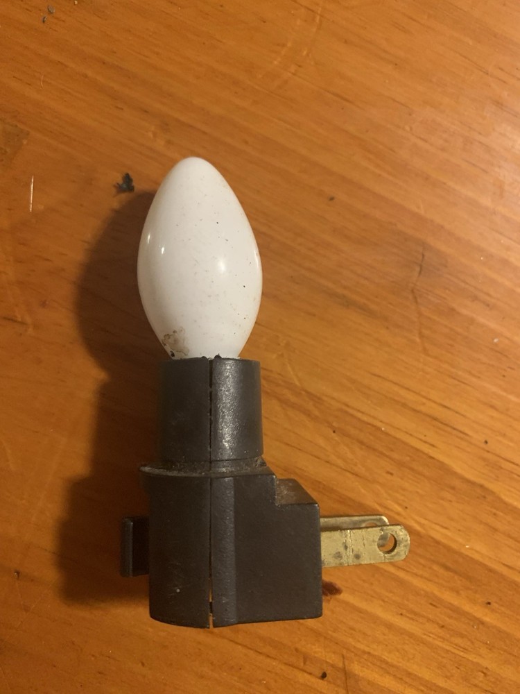 Vintage 1950s Magidian Bakelite? Night Light