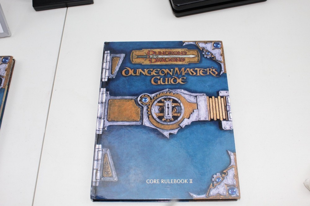 EUC First Printing Dungeon Master's Guide: Core Rulebook II (Dungeons & Dragons)