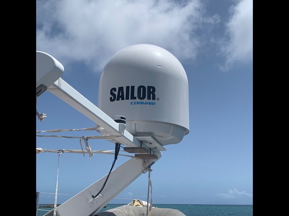 Viasat Sailor 600 KA Basic - marine satellite system (antenna, dome, modem, etc)