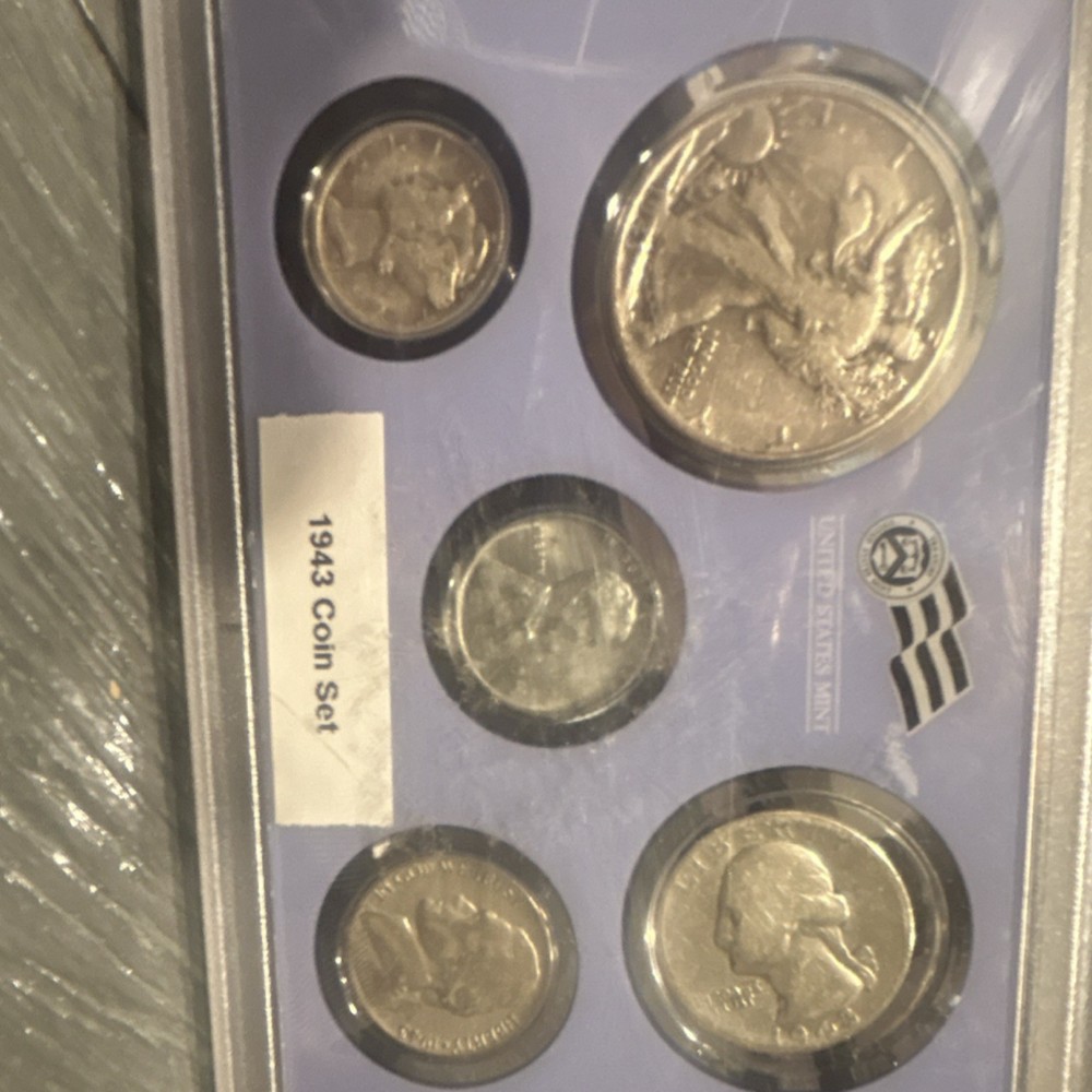 1943 US Silver Coin Set Uncertified Display Case