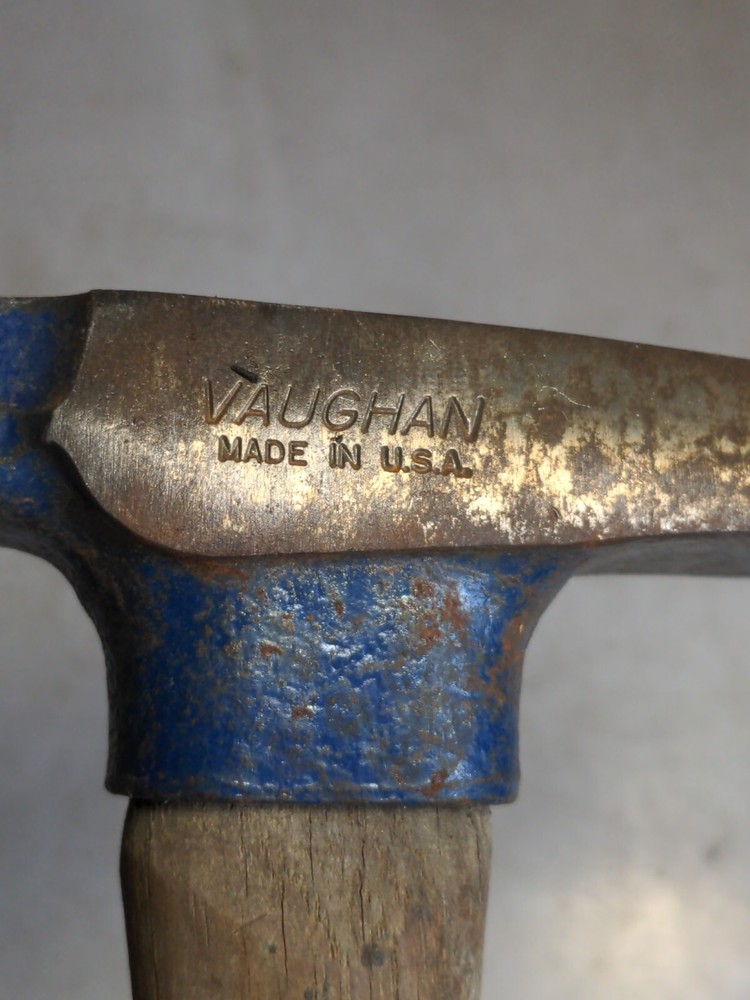 Vaughan A9B Bricklayer Hammer 32oz Totally