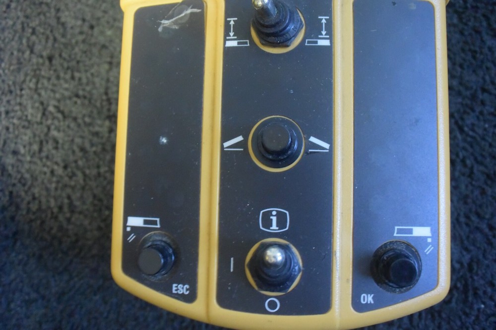 Topcon Caterpillar Control Panel Model P/N: 255-0947