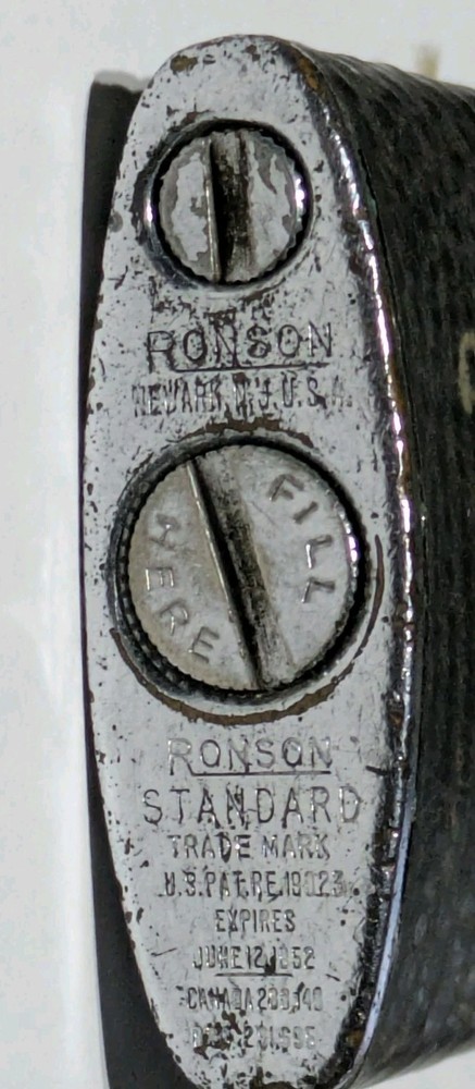 Ronson Standard Automatic Textured Black Leather Lighter