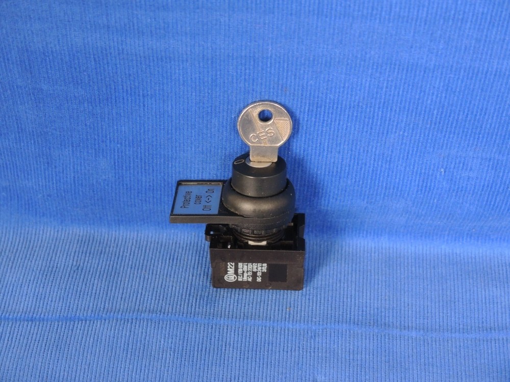 Moeller Key Switch with M22-CK10