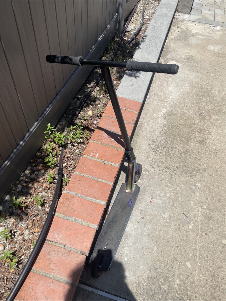 North Scooters Switchblade Trick Scooter