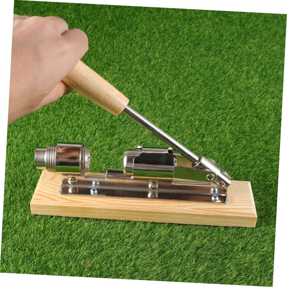 Black Walnut Cracker Walnut Pliers Hand-press Nutcracker for Nuts Opener